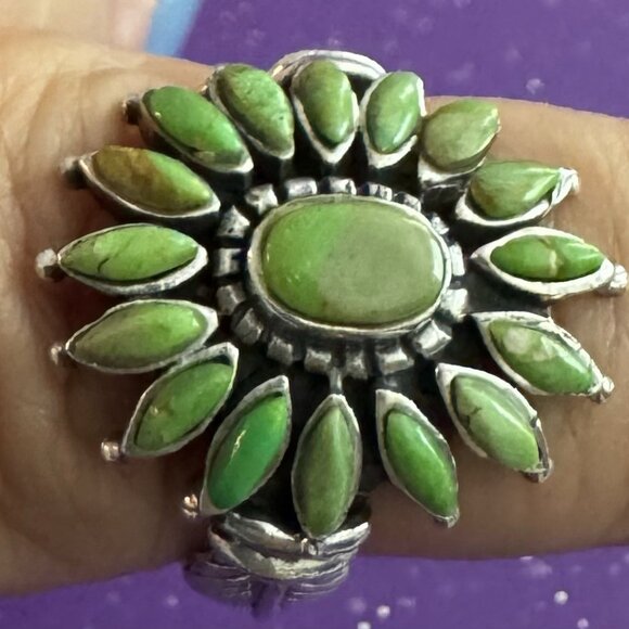 Authentic Zuni NeedlePoint Flower LEAF Ring in Green Turquoise 925 Silver UNIQUE - Picture 1 of 4